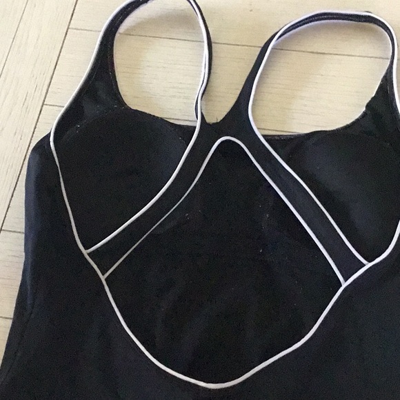 Black with white trim Speedo Razorback I piece - Picture 4 of 6